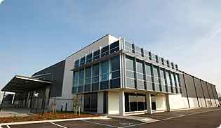 The new A$3 million, 6,300sqm logistics facility at Paramount Industrial Estate, Victoria features walling, gutters and downpipes made from COLORBOND&reg; steel, roller shutter doors made from COLORBOND&reg; steel and a roof made from ZINCALUME&reg; steel