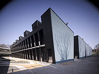 The RSPCA Burwood headquarters redevelopment uses walling and roofing made from LYSAGHT PANELRIB&reg; and LYSAGHT SPANDEK&reg; in colours Night Sky&reg; and Surfmist&reg;