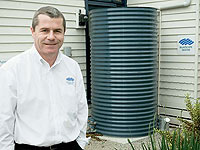 Darren Howse with a WATERPOINT CLASSIC&reg; tank in Melbourne Victoria