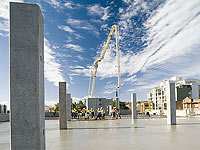12,500 square metres of LYSAGHT BONDEK® was used for six suspended slabs in the construction of Newcastle Community Health Centre.