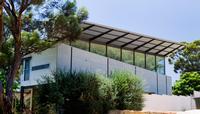 This house in Glen Osmond, South Australia, uses structural formwork in profile LYSAGHT BONDEK® and roofing and walling cladding made from ZINCALUME® steel. Photograph: Paul Bradshaw