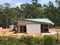 External cladding on the bush retreat features LYSAGHT MINI ORB&reg; profile in ZINCALUME&reg; steel. Steel wall framing and roof trusses are also used.