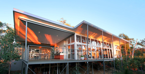 This house at Yallingup, Western Australia, uses roofing and walling made from COLORBOND® steel.