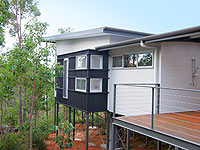 This house at Yallingup, Western Australia, uses roofing and walling made from COLORBOND® steel.