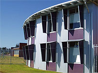 Stage II of the Dubbo Campus of Charles Sturt University which used roof and wall cladding in LYSAGHT SPANDEK®, LYSAGHT CUSTOM ORB®, LYSAGHT MINI ORB® and tapered sheets of LYSAGHT LONGLINE 305®.