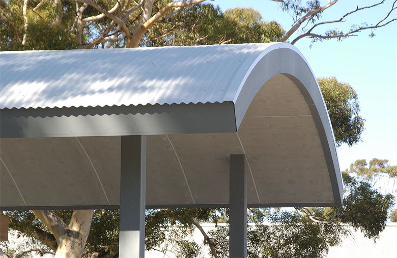 64sqm of LYSAGHT CUSTOM BLUE ORB® AND LYSAGHT purlins were provided by BlueScope Lysaght for the RAAF Memorial in South Australia.