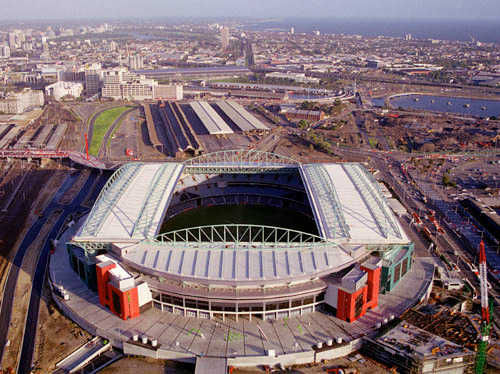Melbourne Colonial Stadium - Curved walls are clad in COLORBOND® steel.