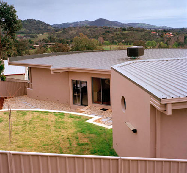 Contemp Homes' First Display Home in Wodonga uses roofing made from COLORBOND® steel
