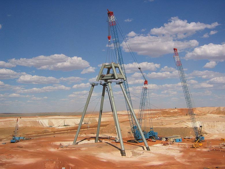 Western Australia's biggest mining headframe fabricated using 390 tonnes of XLERPLATE® steel.