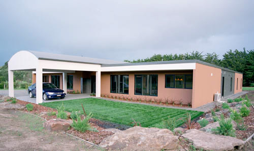 Display home in Sunbury, Victoria, features a roof made from COLORBOND® steel in colour Woodland Grey®.