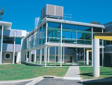 CSIRO Division of Minerals facility in Clayton, Victoria. Used in the design are HHR Panels using COLORBOND® prepainted steel.