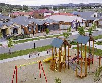 The 222 hectare 'Lakeside at Pakenham' development uses fencing made from COLORBOND® steel and roofing made from COLORBOND® steel.